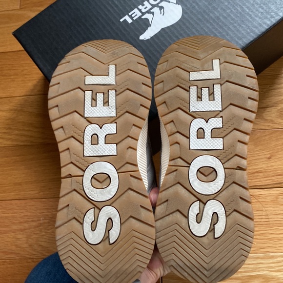 Sorel Out n About III Size 7.5 - Picture 4 of 8